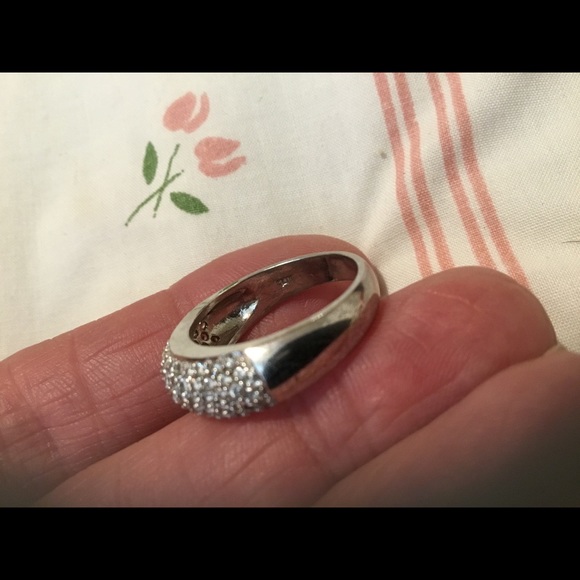 Vintage Solid 14Kt White gold 6 Row Natural Pave Diamonds Band Ring, 8 - Picture 9 of 15